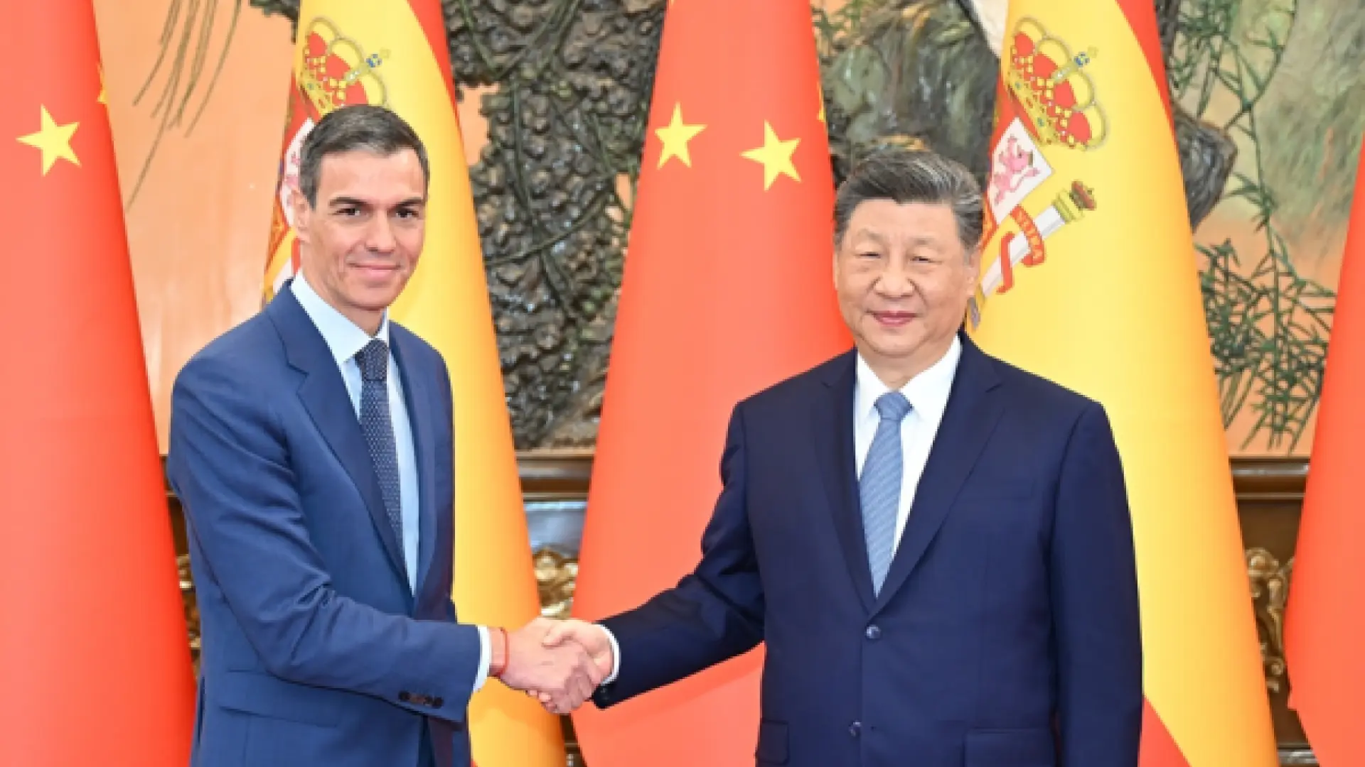 Trampas, tecnología y estatalización: el abrazo del oso chino a Europa