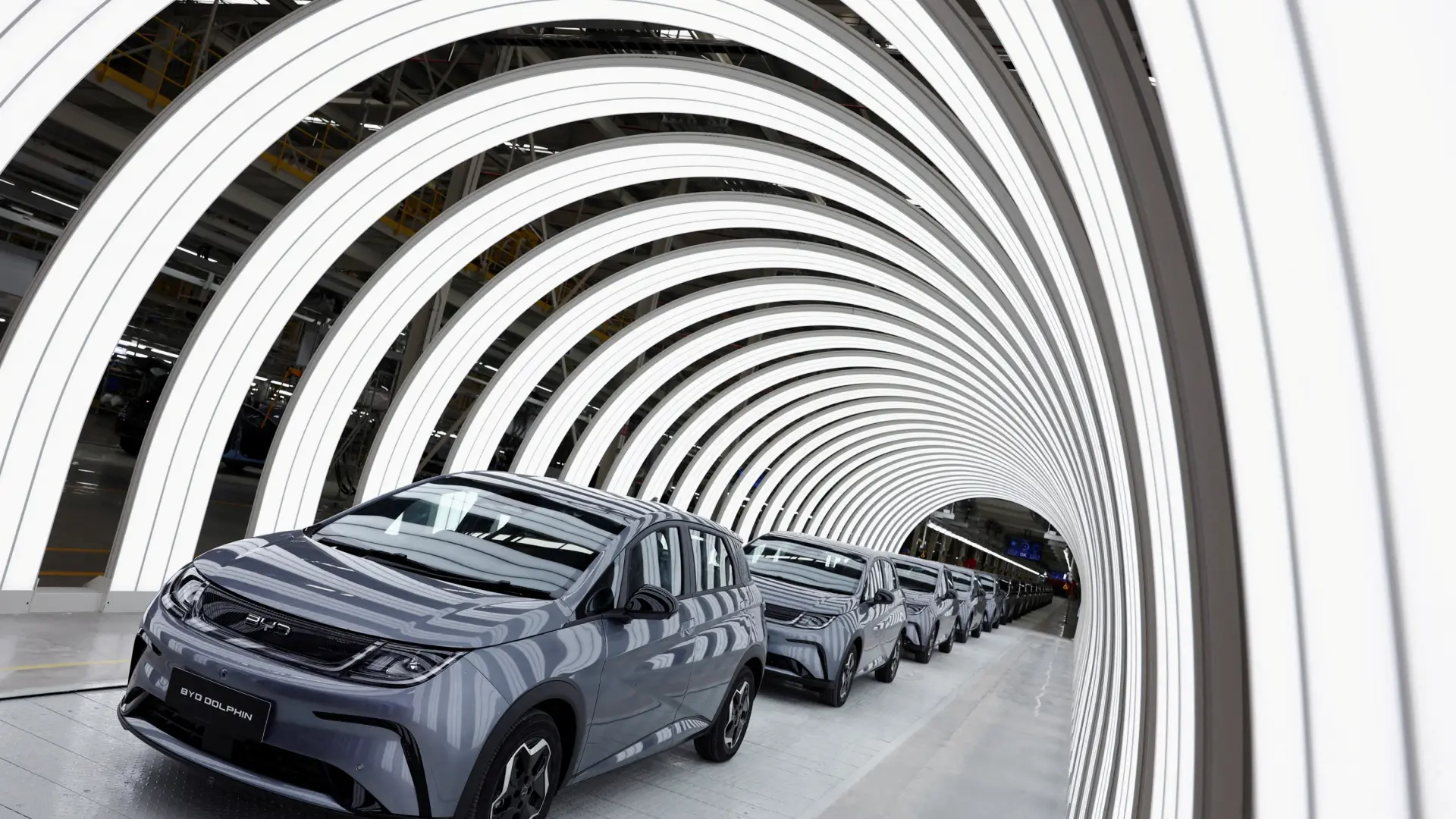 100 marcas de automóviles podrían desaparecer: BYD prevé una expulsión masiva del mercado chino