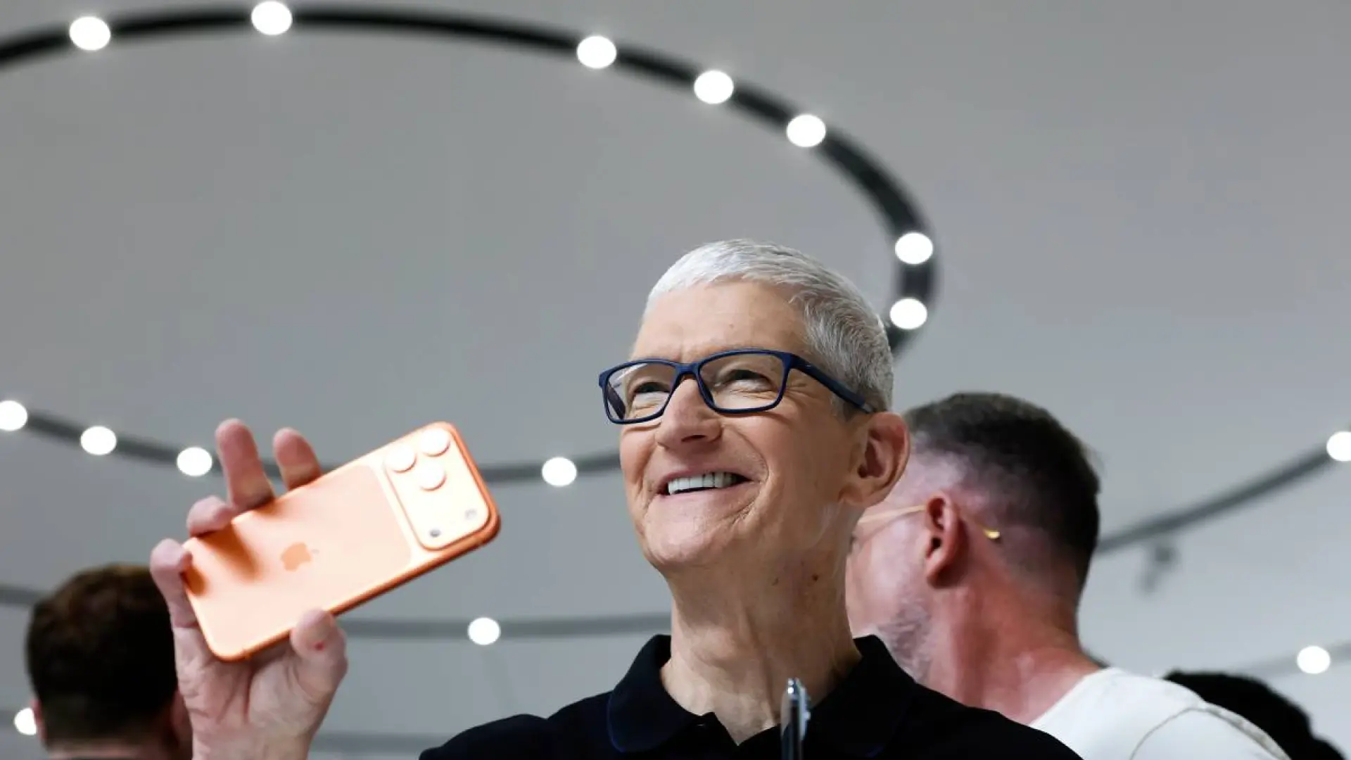 Carta de Tim Cook a los empleados de Apple, tras su marcha: "Es el momento adecuado"