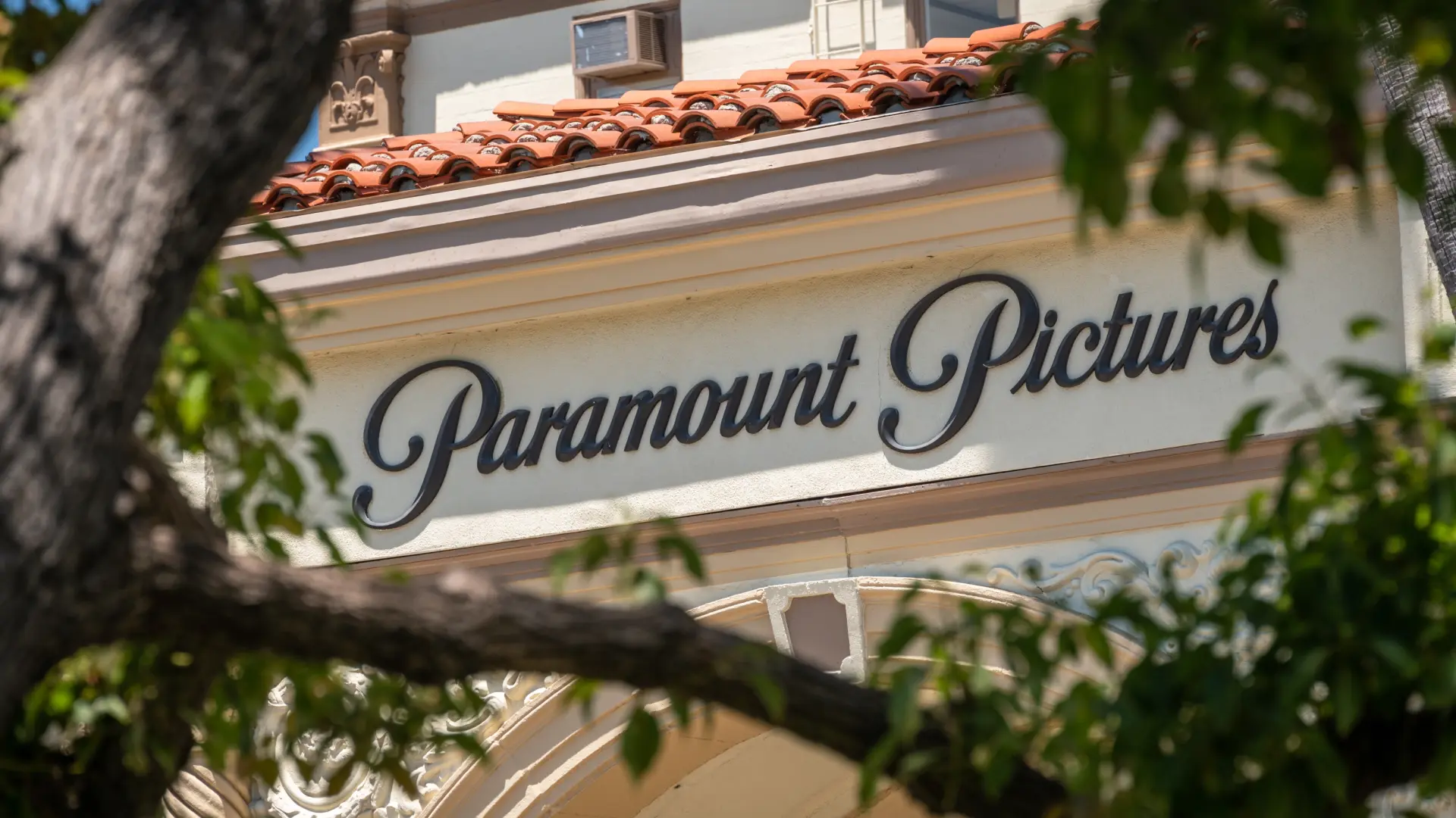 Paramount sorprende al mercado con sus beneficios en medio de la guerra de ofertas de Warner Bros.