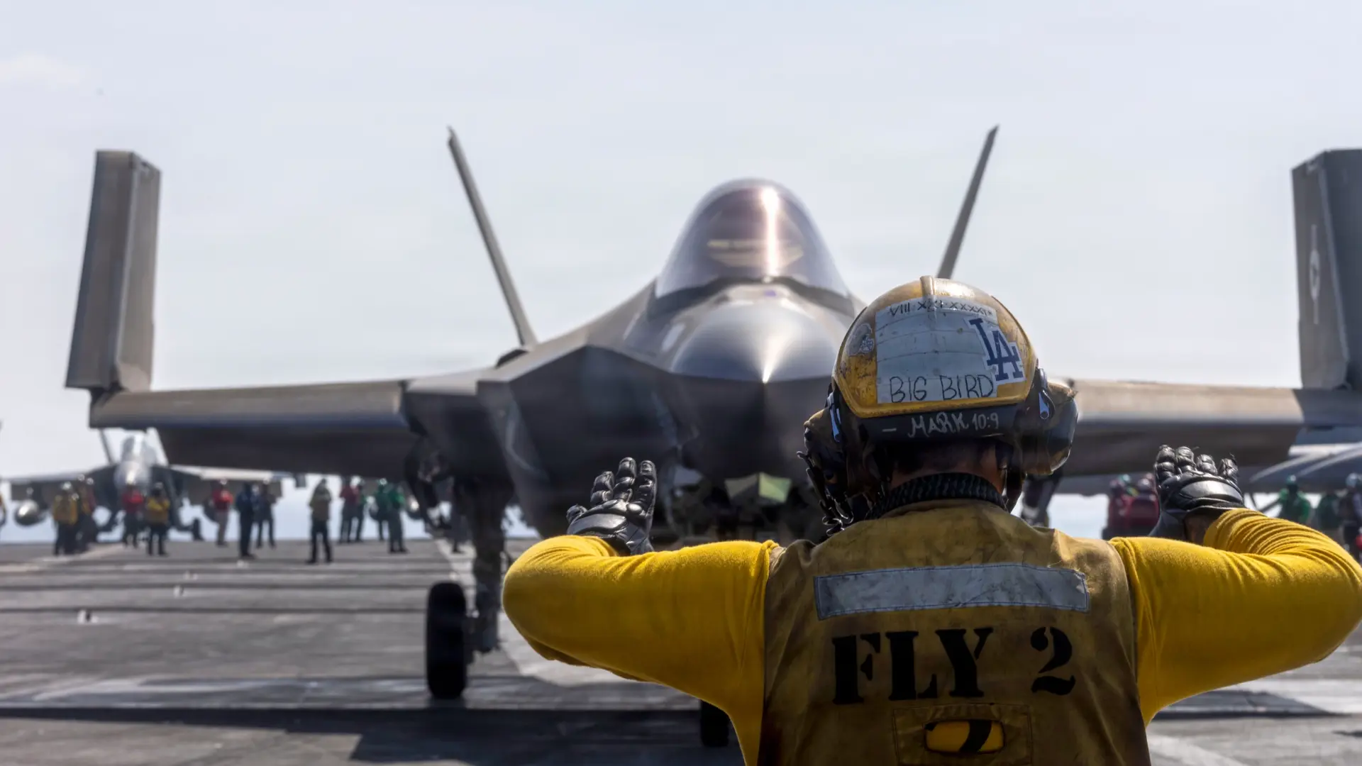 El precio del petróleo reacciona con subidas del 10% al tercer día de la guerra en Irán: el Brent, a las puertas de 80 dólares