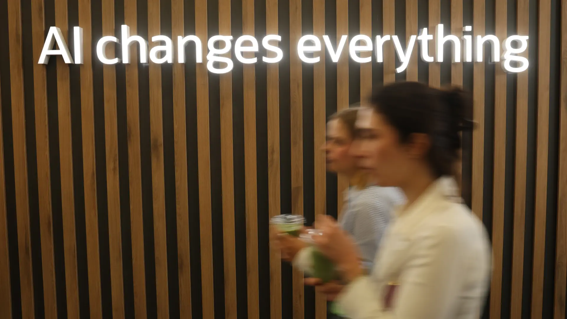 Los agentes de IA revolucionan el organigrama de las empresas