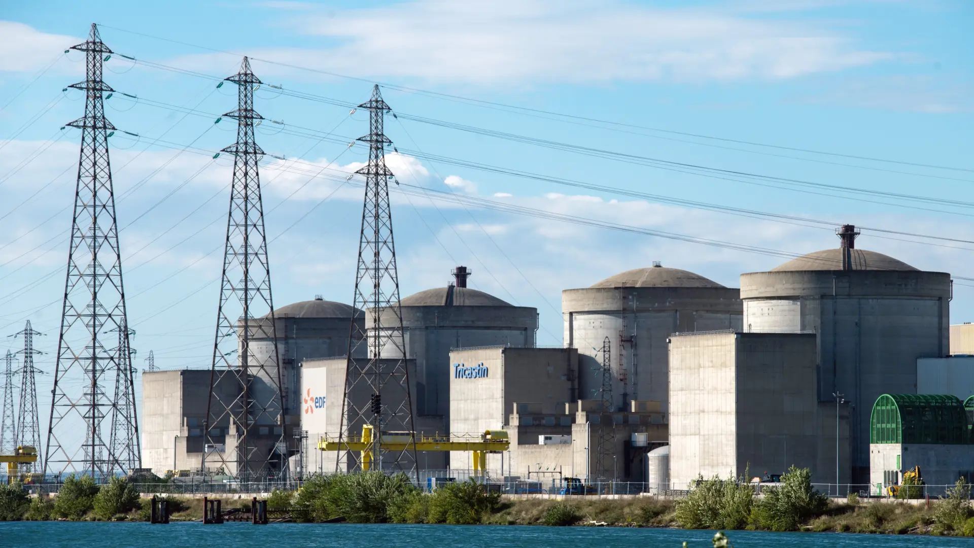 Por qué el precio de la luz en España no sube tanto como el del gas