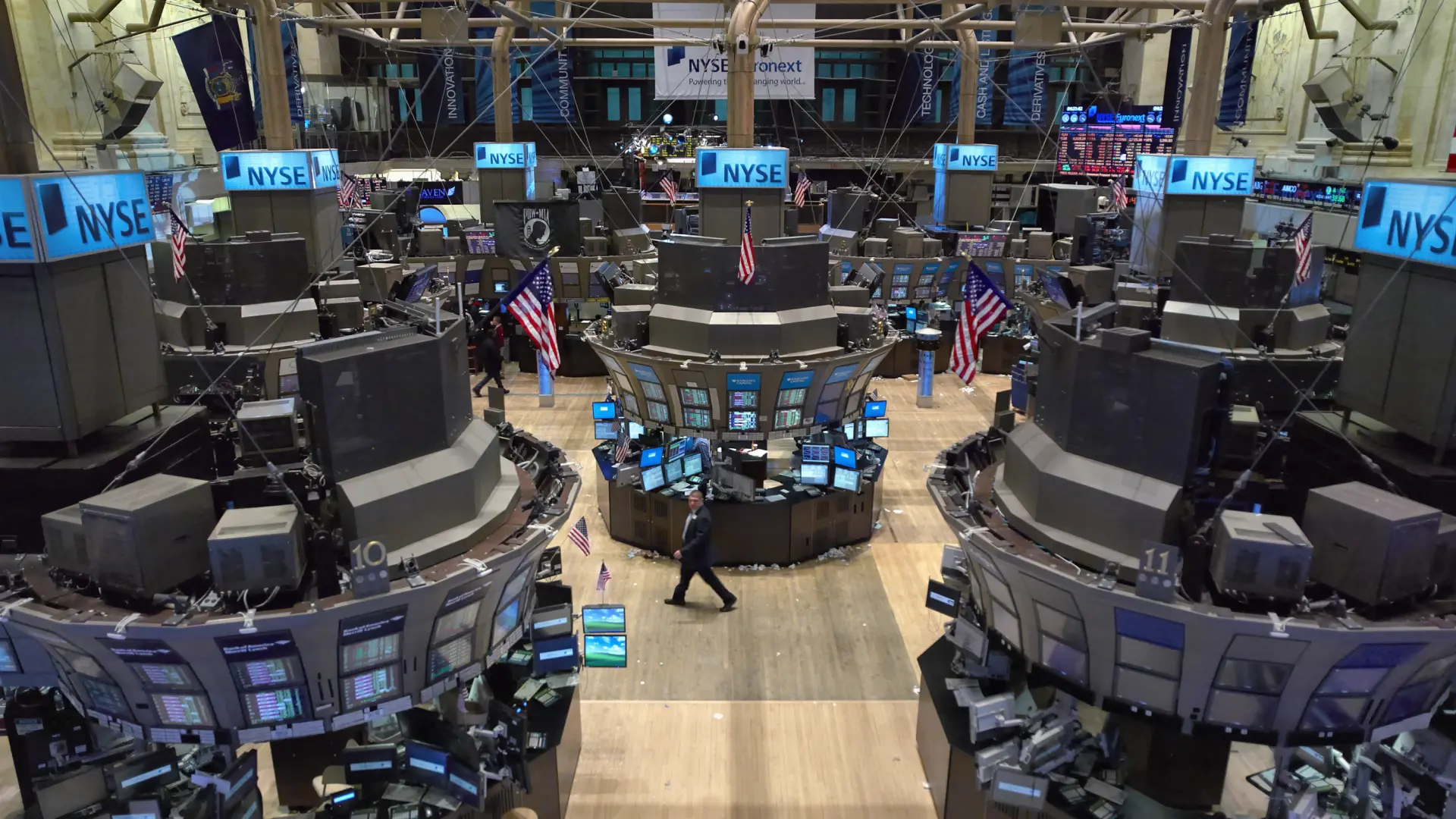 Wall Street cae y el Dow Jones se desangra tras los ataques a centrales nucleares en Irán