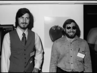 Steve Jobs y Steve Wozniak: dos visiones que cambiaron Silicon Valley