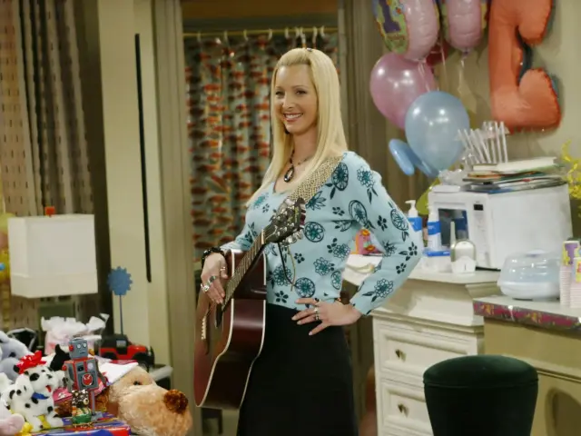Lisa Kudrow como Phoebe Buffay.